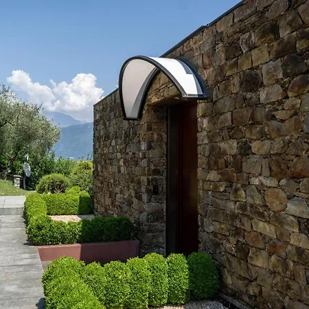 Lake&library With Pool And Tennis Court * Menaggio