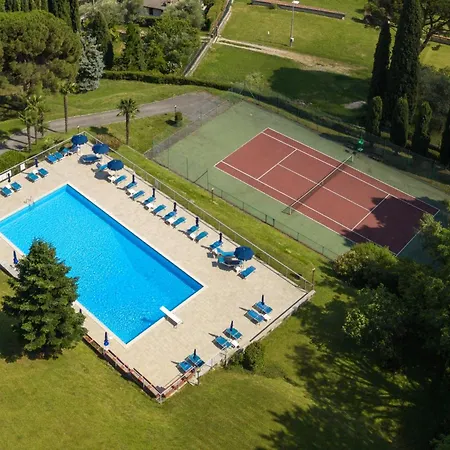 Apartment Lake&library With Pool And Tennis Court